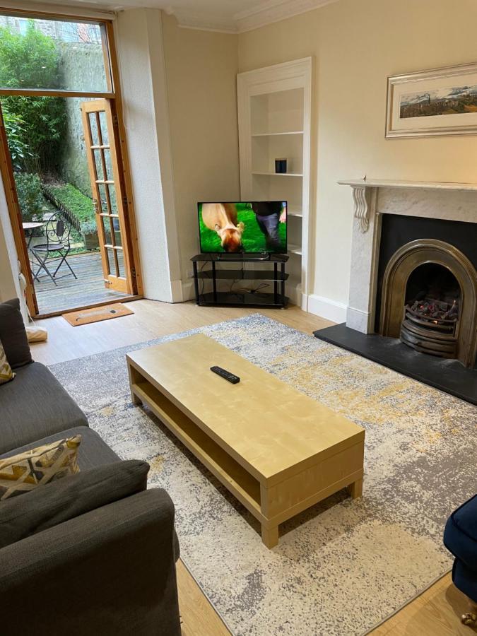 Fantastic Location 10 Mins To Princes Street- 15 To Royal Mile- Main Door-Patio 爱丁堡 外观 照片
