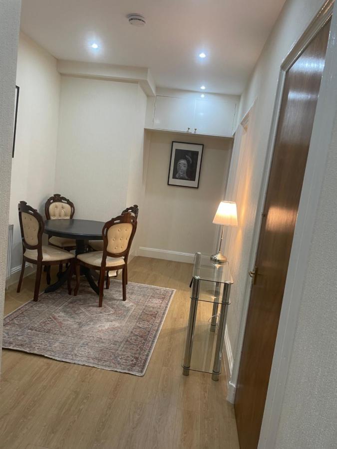 Fantastic Location 10 Mins To Princes Street- 15 To Royal Mile- Main Door-Patio 爱丁堡 外观 照片